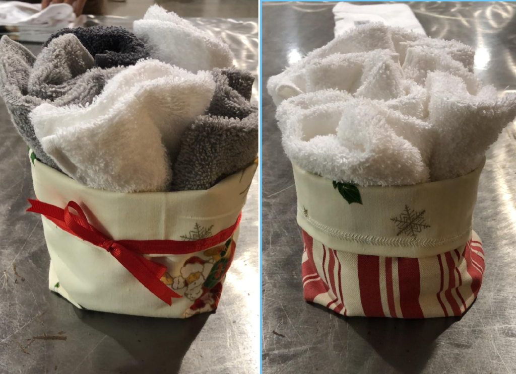 PORTA LAVETTE con LAVETTE RICAMATE, realizzato a mano NUMERO PEZZI DISPONIBILI: 2 CONTRIBUTO MINIMO RICHIESTO : € 20 inclusa spedizione PER ORDINARE: Invia un'email a leonspugrescue@gmail.com , specificando ordine CON NOME ARTICOLO e indirizzo di spedizione. Invia il tuo contributo tramite bonifico bancario a: LEON S PUG RESCUE SALVACARLINO UNICREDIT ( MILANO) IT 94 D 02008 01623 000101415047 oppure puoi versare il tuo contributo utilizzando l'opzione paypal direttamente accessibile dal nostro sito internet PERFAVORE CONTATTACI PER ACCERTARTI CHE L'ARTICOLO SIA ANCORA DISPONIBILE PRIMA DI INVIARE IL TUO CONTRIBUTO !