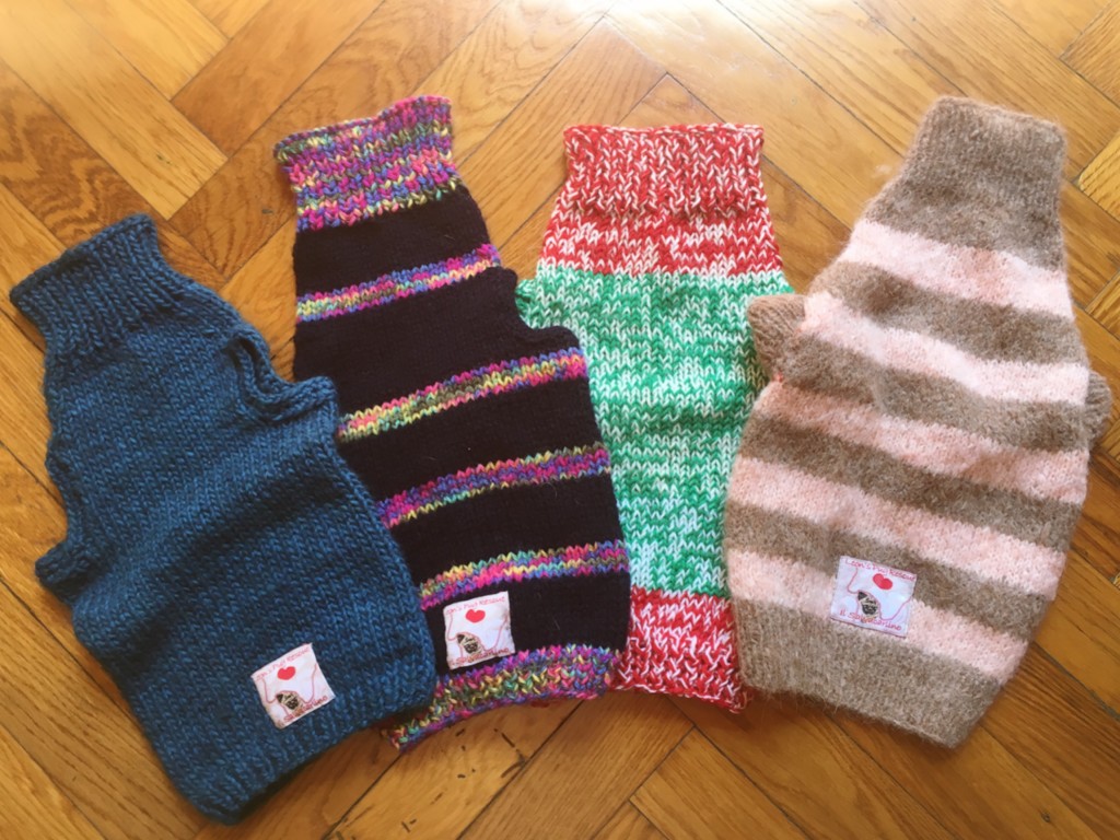 MAGLIONCINI LANA ARCOBALENO realizzati a mano TAGLIA S NUMERO PEZZI DISPONIBILI: n 4 CONTRIBUTO MINIMO RICHIESTO : € 30 inclusa spedizione PER ORDINARE: Invia un'email a leonspugrescue@gmail.com , specificando ordine CON NOME ARTICOLO e indirizzo di spedizione. Invia il tuo contributo tramite bonifico bancario a: LEON S PUG RESCUE SALVACARLINO UNICREDIT ( MILANO) IT 94 D 02008 01623 000101415047 oppure puoi versare il tuo contributo utilizzando l'opzione paypal direttamente accessibile dal nostro sito internet PERFAVORE CONTATTACI PER ACCERTARTI CHE L'ARTICOLO SIA ANCORA DISPONIBILE PRIMA DI INVIARE IL TUO CONTRIBUTO !
