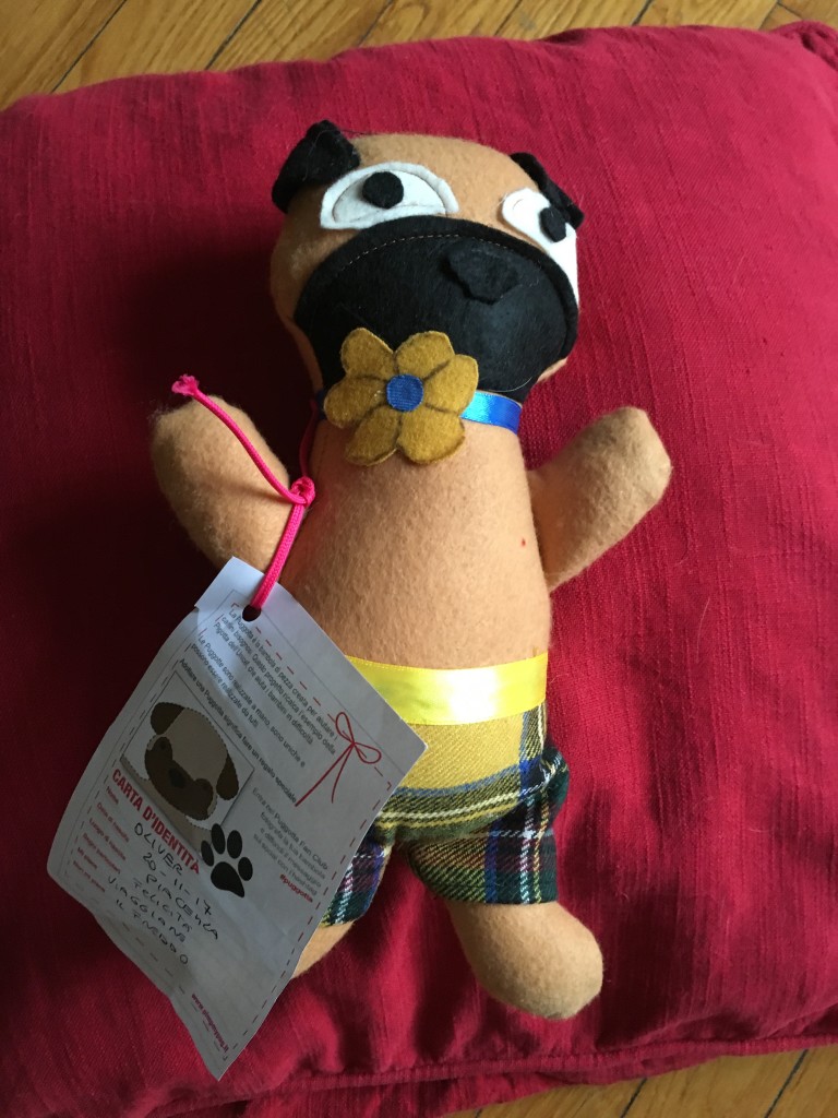 PUGGOTTA OLIVER DISPONIBILITA' : 1 CONTRIBUTO MINIMO RICHIESTO : € 20 inclusa spedizione PER ORDINARE: Invia un'email a leonspugrescue@gmail.com , specificando ordine CON NOME ARTICOLO e indirizzo di spedizione. Invia il tuo contributo tramite bonifico bancario a: LEON S PUG RESCUE SALVACARLINO UNICREDIT ( MILANO) IT 94 D 02008 01623 000101415047 oppure puoi versare il tuo contributo utilizzando l'opzione paypal direttamente accessibile dal nostro sito internet PERFAVORE CONTATTACI PER ACCERTARTI CHE L'ARTICOLO SIA ANCORA DISPONIBILE PRIMA DI INVIARE IL TUO CONTRIBUTO !